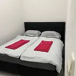 Lovely 3Br Apt Next To Meidling Station