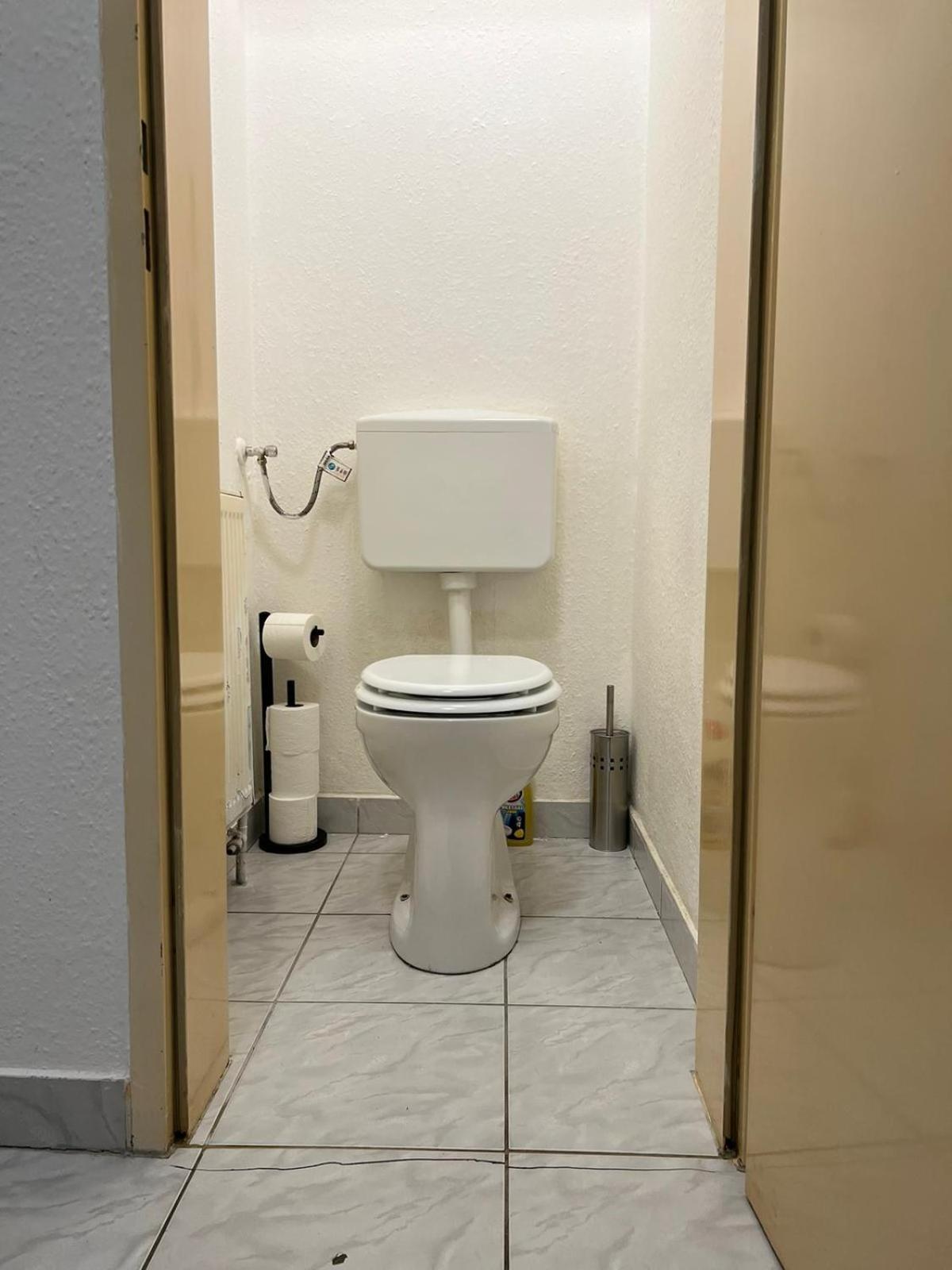Lovely 3br Apt Next To Meidling Station Apartment *