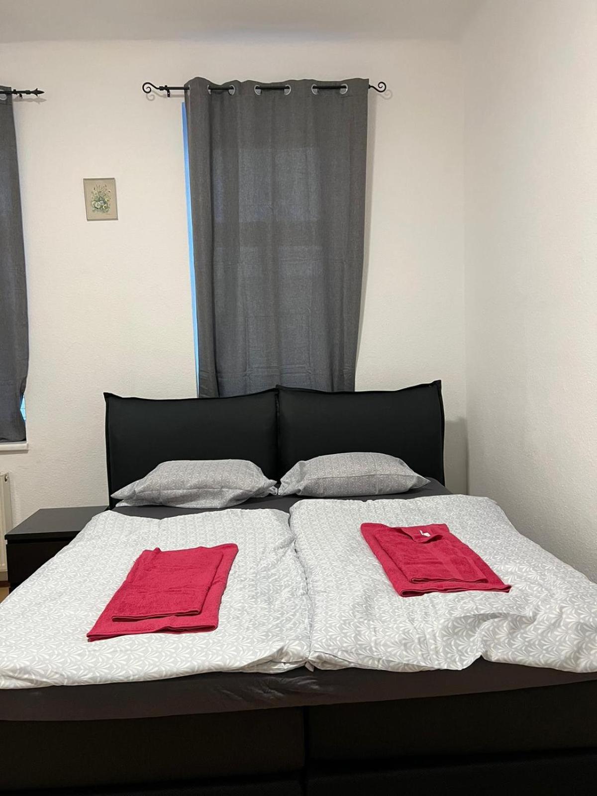 Apartment Lovely 3br Apt Next To Meidling Station